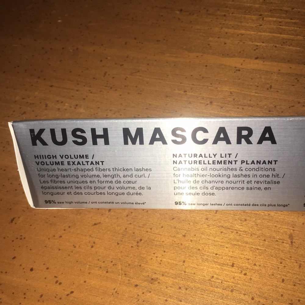 Kush mascara
